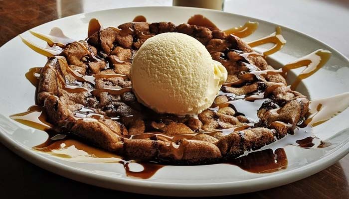 A food delight: cookie with vanilla ice cream and caramel at Jacque B's Kitchen & Cocktails.